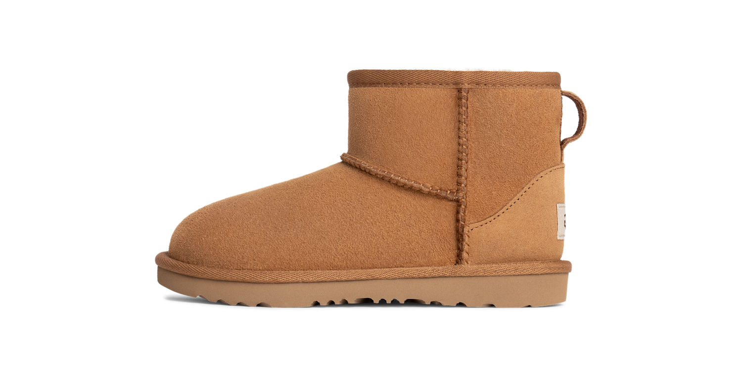 UGG Classic Mini Boot II Boot Chestnut (Kids), Chestnut (1017715K-CHE)