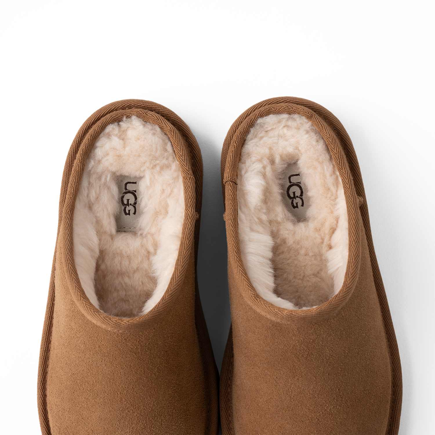 UGG Classic Slip-On Slipper Chestnut (Kids), Chestnut (1161030K-CHE)