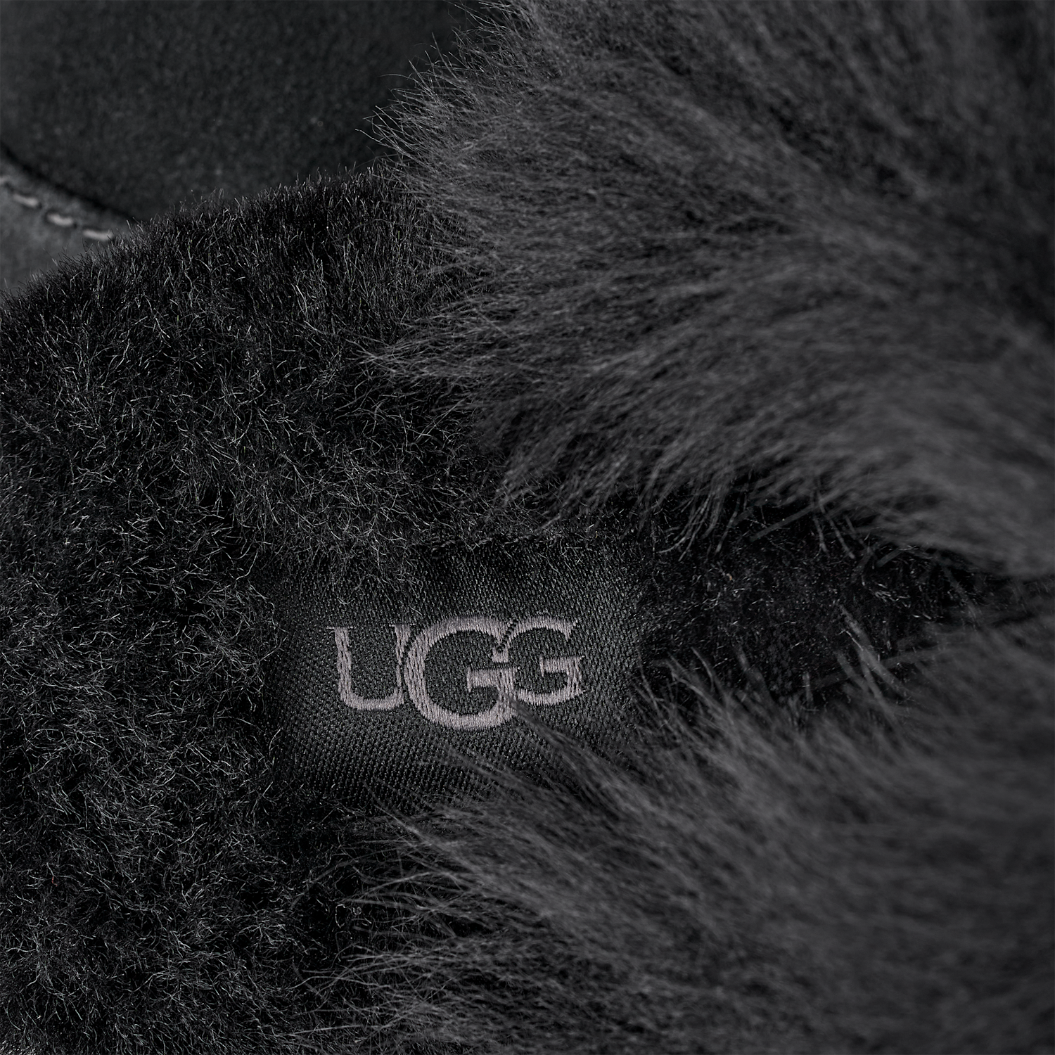 UGG Disquette Chalet Slipper Black