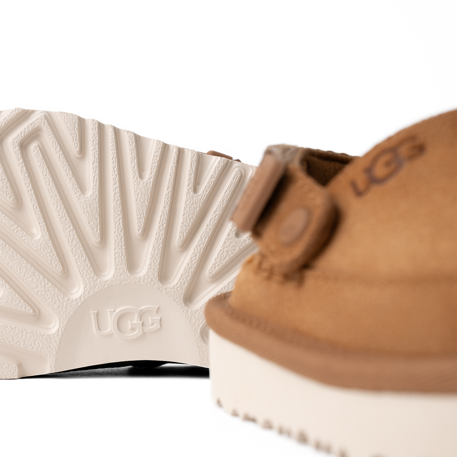 UGG Goldenstar Clog Chestnut (Toddler), Chestnut (1159770T-CHE)