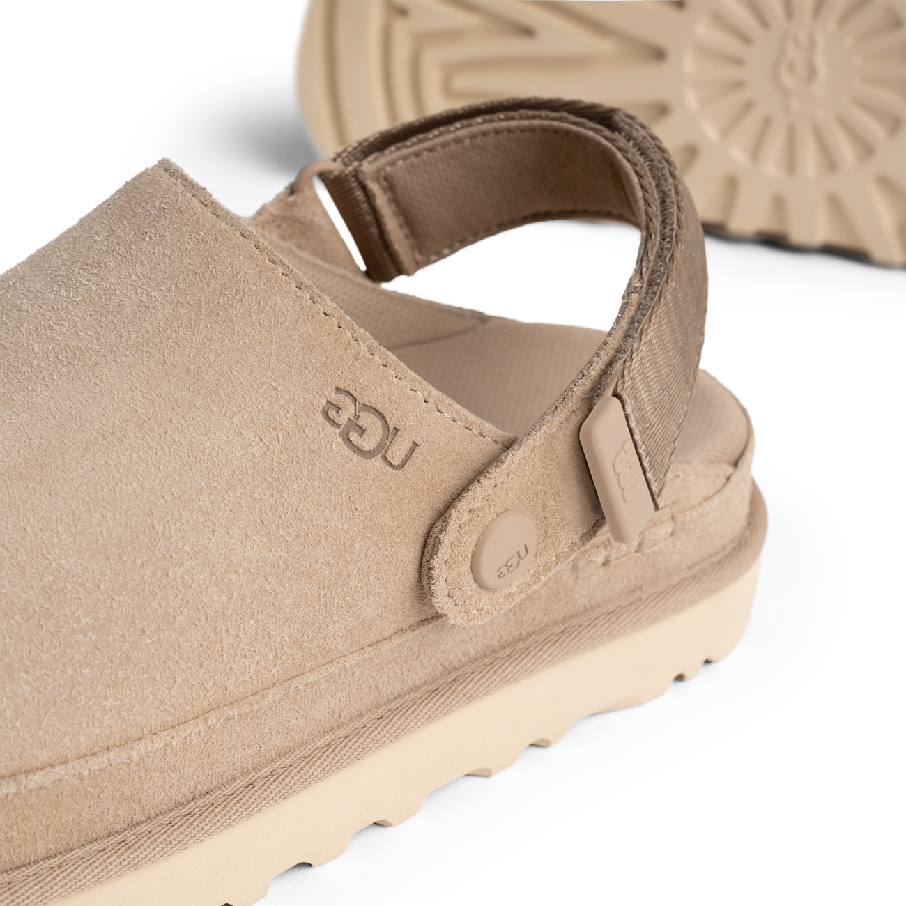 UGG Goldenstar Clog Sand, Sand (1138252-SAN)