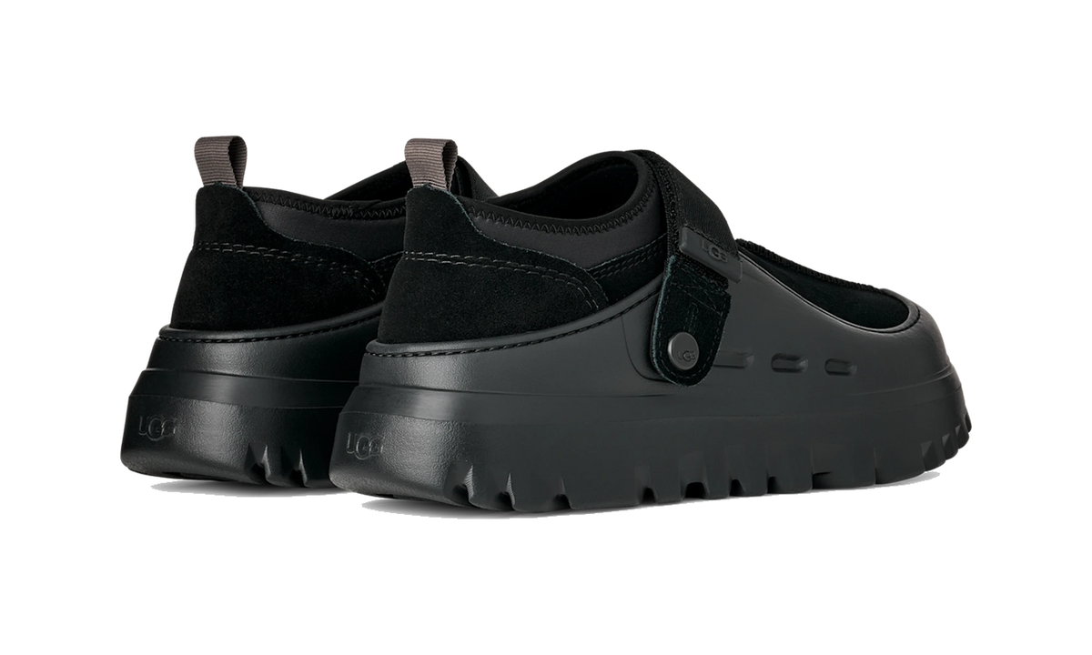 UGG PeakMod Lowcut Black