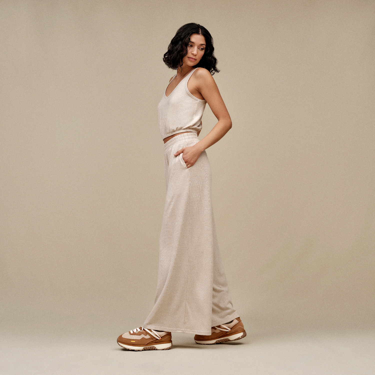 UGG RetroFi Low Chestnut, Chestnut (1167491-CHE)