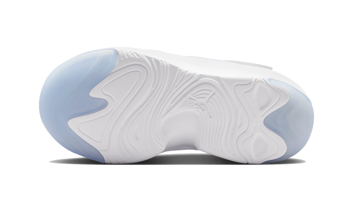 Air Jordan Max Aura 7 White/Vast Grey