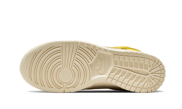 Nike Dunk Low LX Banana, Coconut Milk/Vivid Sulfur-Cacao Wow (DR5487-100)