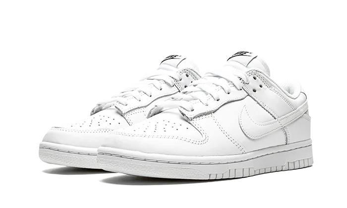 Nike Dunk Low Triple White (2021), White/White-White (DD1503-109)